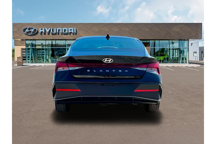 $19888 : Hyundai ELANTRA 2024 SEL 4dr image 6