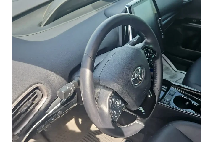 $23500 : Toyota Prius Prime 2021 Limi image 2