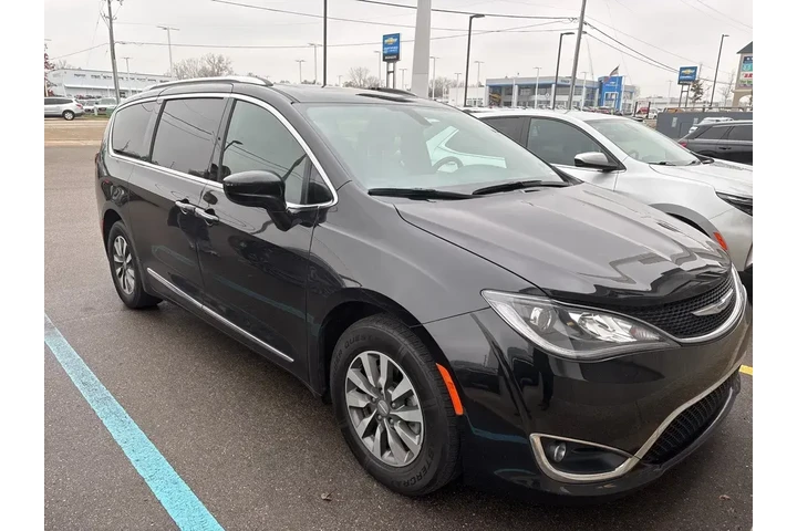 $21875 : Chrysler Pacifica 2020 Touri image 1