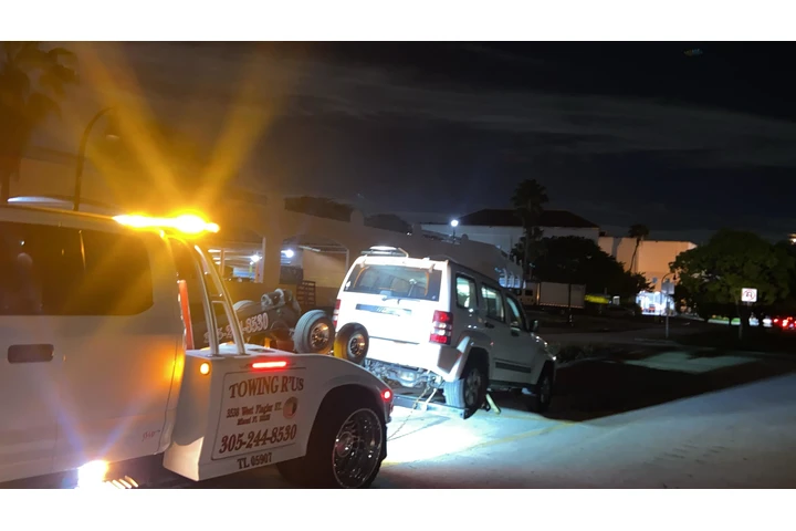 Towing R’Us Nearby Services image 2