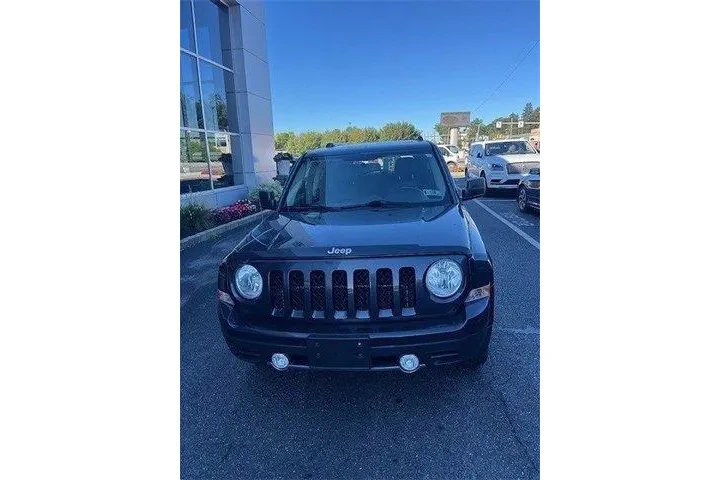 $9854 : Jeep Patriot 2016 4x4 Latitu image 2
