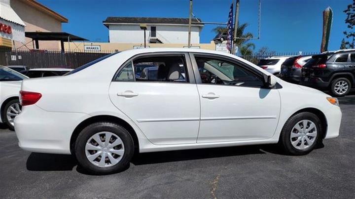 $13495 : 2011 Corolla image 4