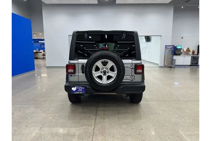 $28990 : Jeep Wrangler Unlimited 2020 image 7