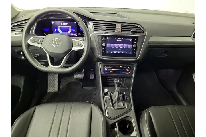 $25998 : Volkswagen Tiguan 2023 SE 4d image 9