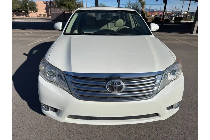 $8995 : 2011 Avalon image 10