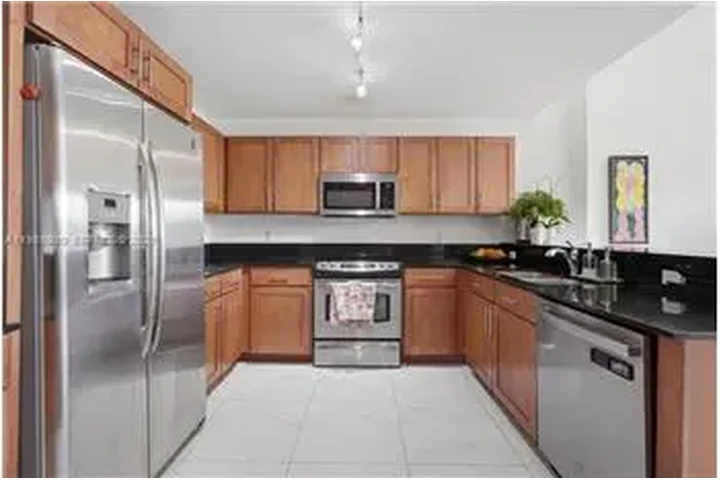 $4400 : Rental property with 2 bedro image 4