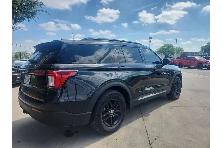 $34998 : Ford Explorer 2025 Active 4d image 3