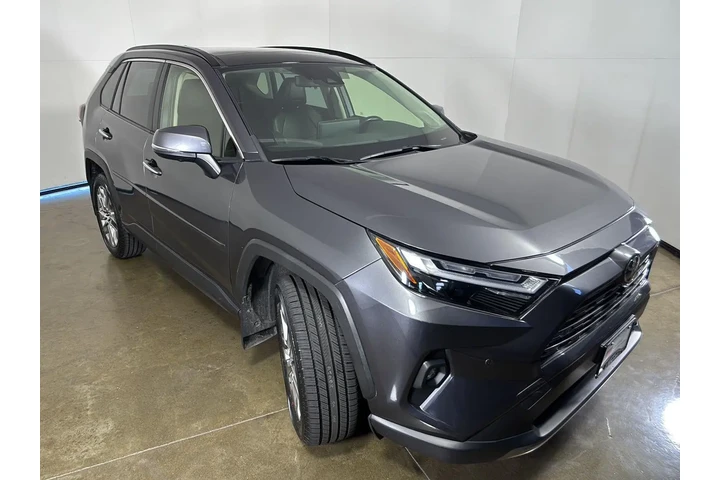 $38299 : 2024 RAV4 Limited image 7