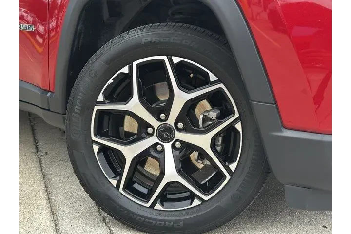 $25654 : Jeep Compass 2025 4x4 Limite image 3