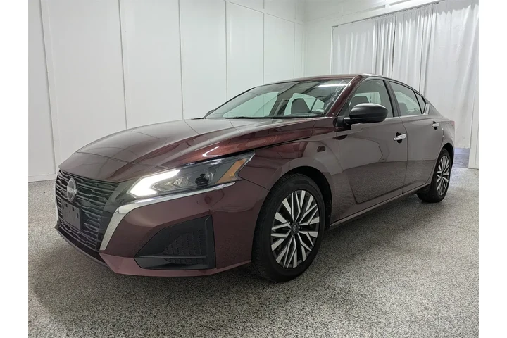 $21897 : Nissan Altima 2024 2.5 SV 4d image 7