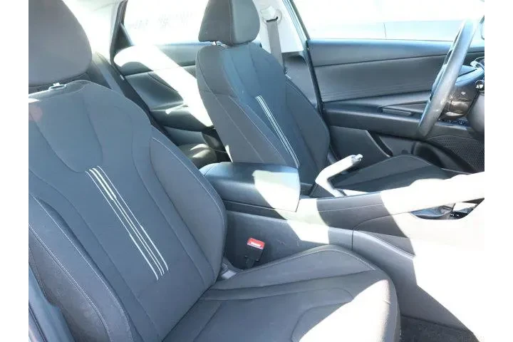 $19287 : Hyundai ELANTRA 2024 SEL 4dr image 7