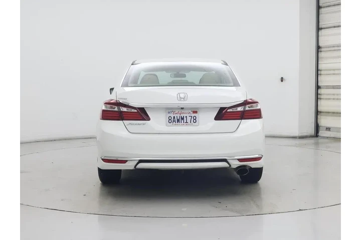 $16998 : Honda Accord 2017 LX 4dr Sed image 6