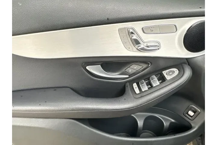 $24500 : Mercedes-Benz GLC 2021 GLC 3 image 10