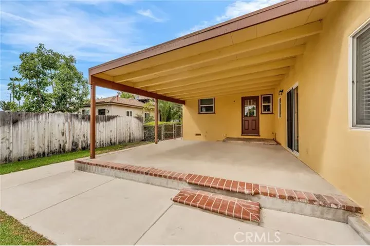 $2700 : CASA CON UTILIDADES INCLUIDAS image 4
