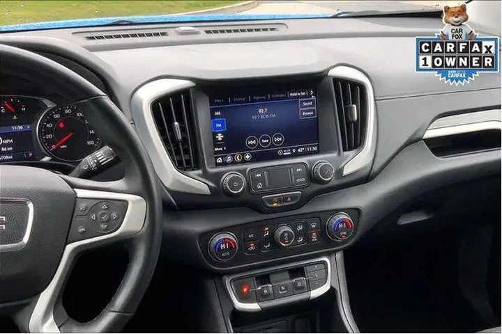 $23985 : GMC Terrain 2024 AWD SLT 4dr image 6