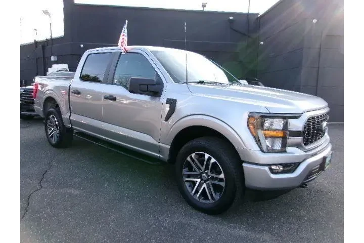 $39996 : Ford F-150 2023 4x4 XL 4dr S image 3