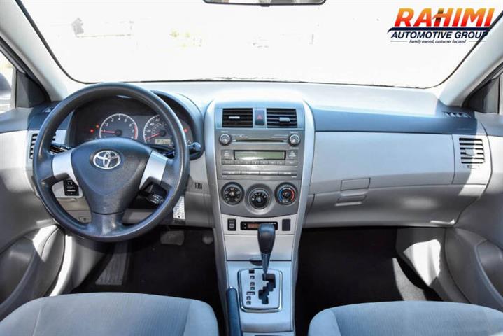 $8997 : 2011 Corolla LE image 10