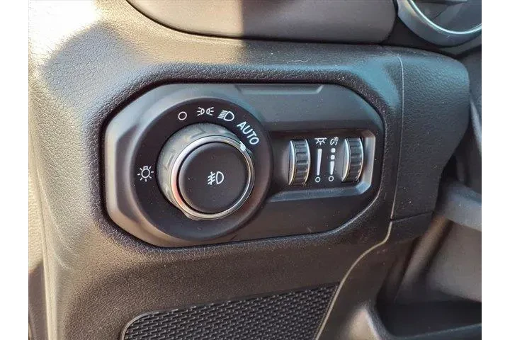 Jeep Wrangler Unlimited 2021 image 7