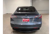 $23438 : Tesla Model Y 2021 AWD Long thumbnail