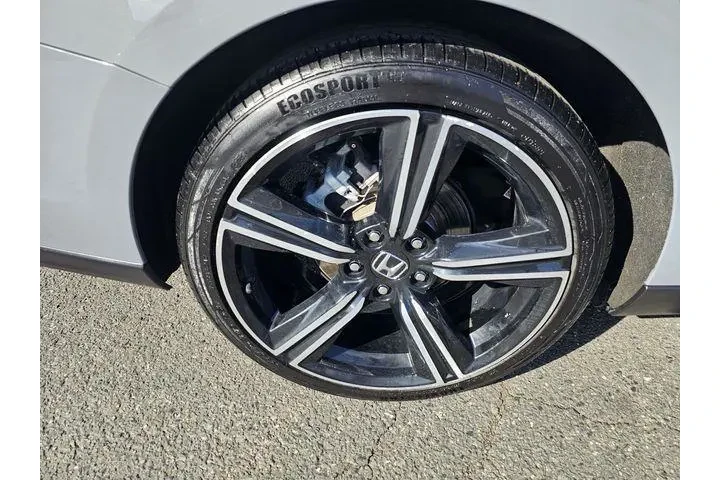 $27367 : Honda Accord Hybrid 2023 Spo image 10