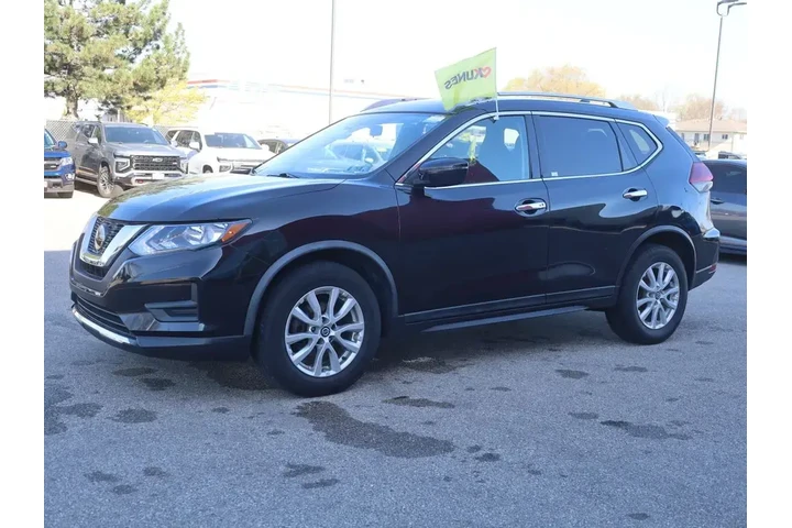 $13777 : Nissan Rogue 2020 S 4dr Cros image 4