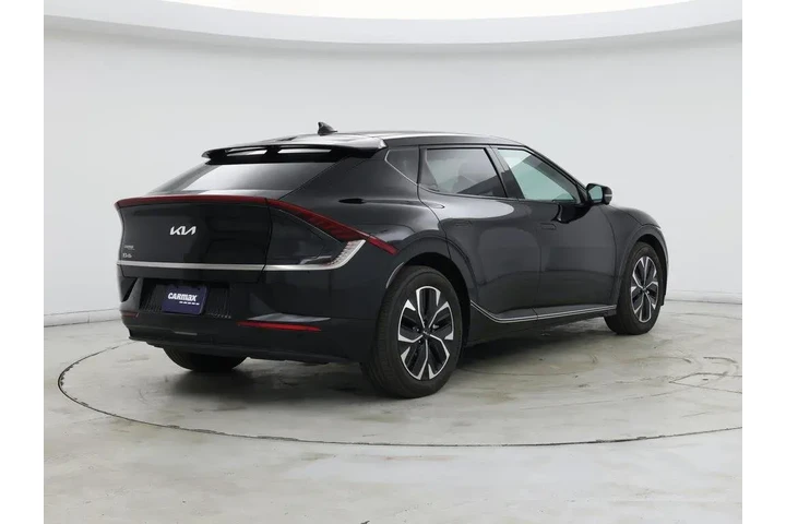 $29998 : Kia EV6 2023 AWD Wind 4dr Cr image 8