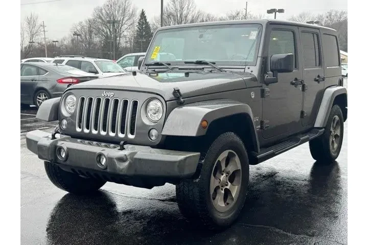 $18992 : Jeep Wrangler Unlimited 2017 image 3