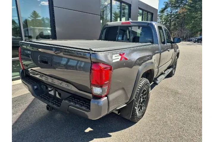 $27995 : Toyota Tacoma 2021 4x4 TRD O image 4