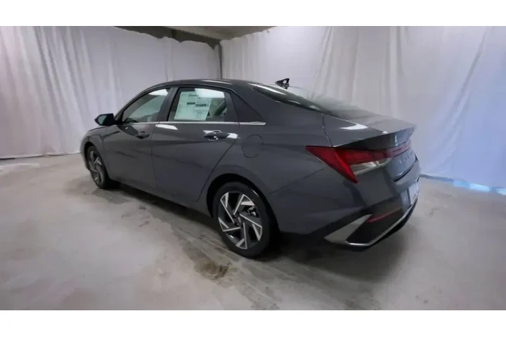 $24240 : Hyundai ELANTRA 2025 SEL Con image 6