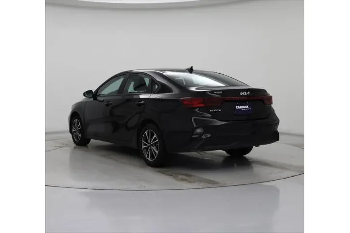 $18998 : Kia Forte 2024 LXS 4dr Sedan image 2