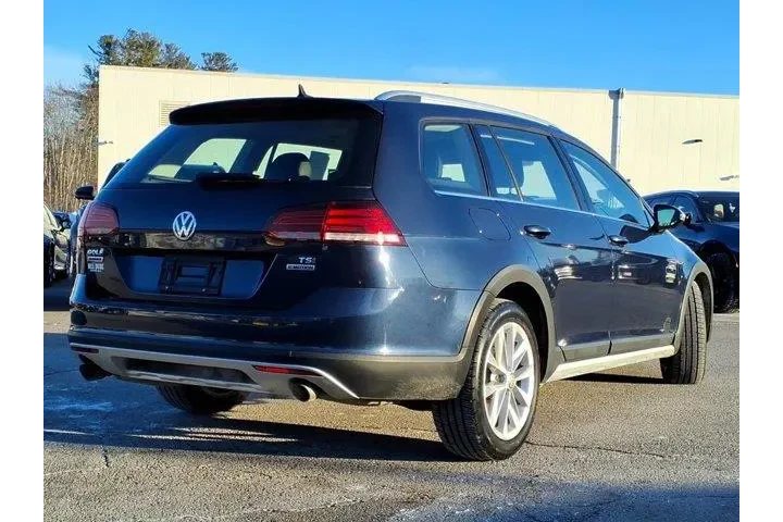$17999 : Volkswagen Golf Alltrack 201 image 2
