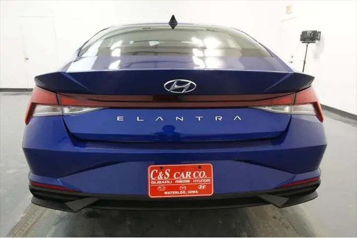 $19112 : Hyundai ELANTRA 2023 SEL 4dr image 8