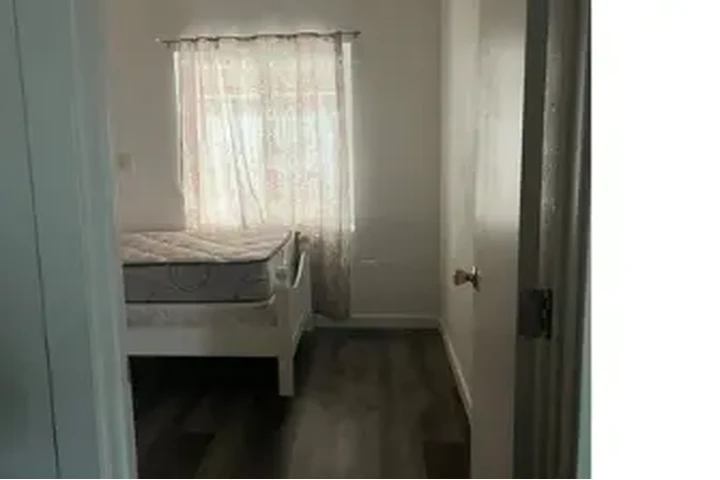 $600 : Rento Cuarto en Ciudad Hemet image 3