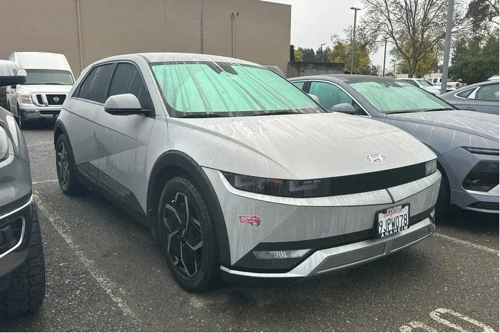 $23990 : Hyundai IONIQ 5 2024 SEL 4dr image 2