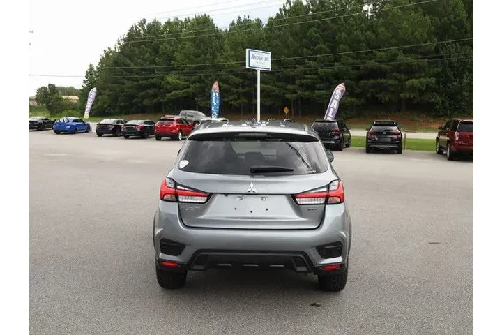 $17502 : Mitsubishi Outlander Sport 2 image 6