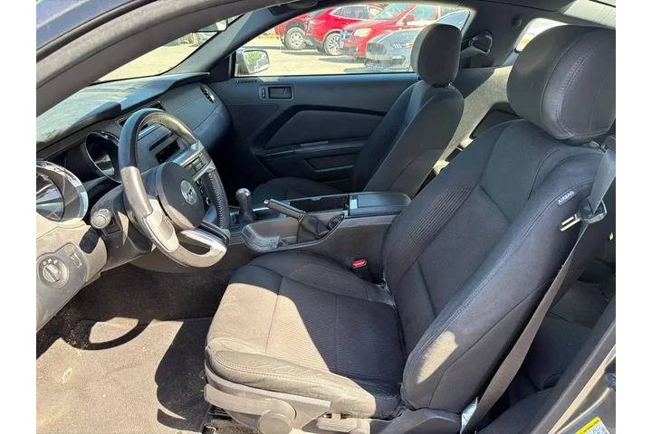 $13000 : Ford Mustang 2013 V6 2dr Fas image 10