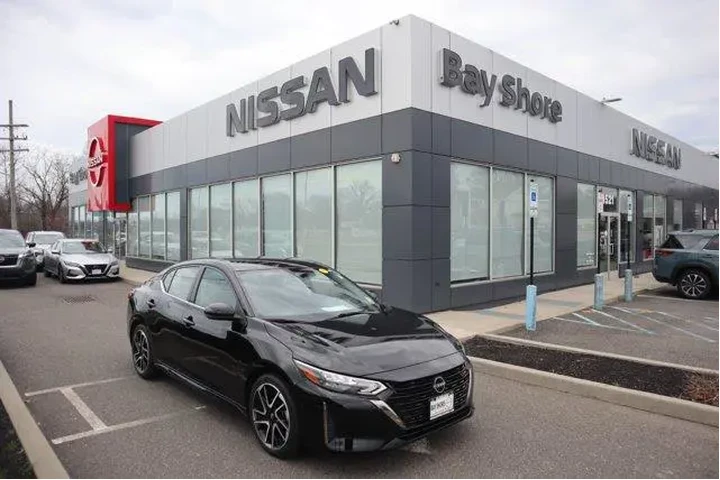 $19693 : Nissan Sentra 2024 SR 4dr Se image 1