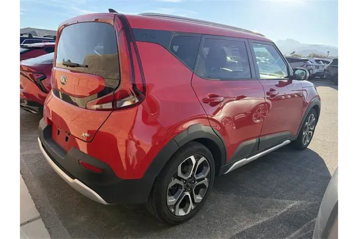 $13988 : Kia Soul 2020 X-Line 4dr Cro image 4