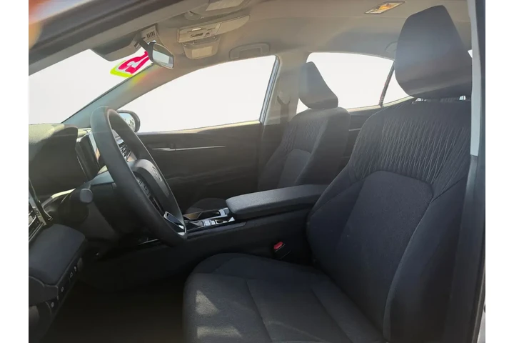 $29988 : Toyota Camry 2025 SE 4dr Sed image 9