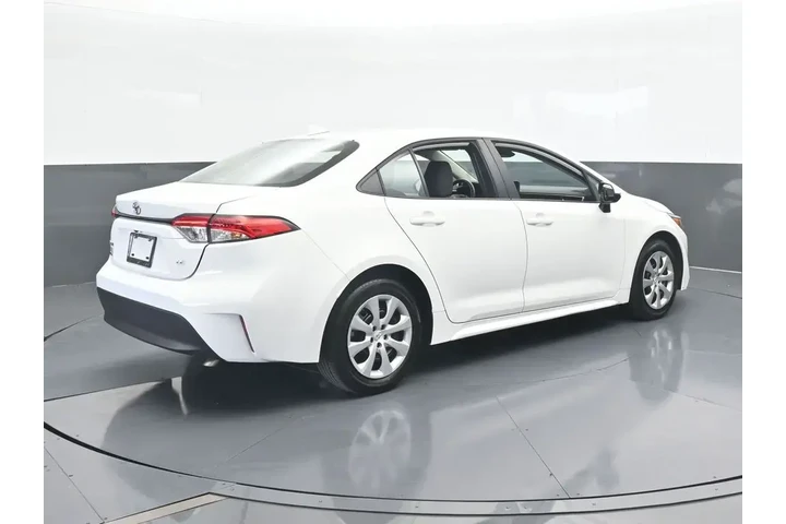 $17476 : Toyota Corolla 2024 LE 4dr S image 6