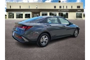 $18577 : Hyundai ELANTRA 2025 SE 4dr thumbnail