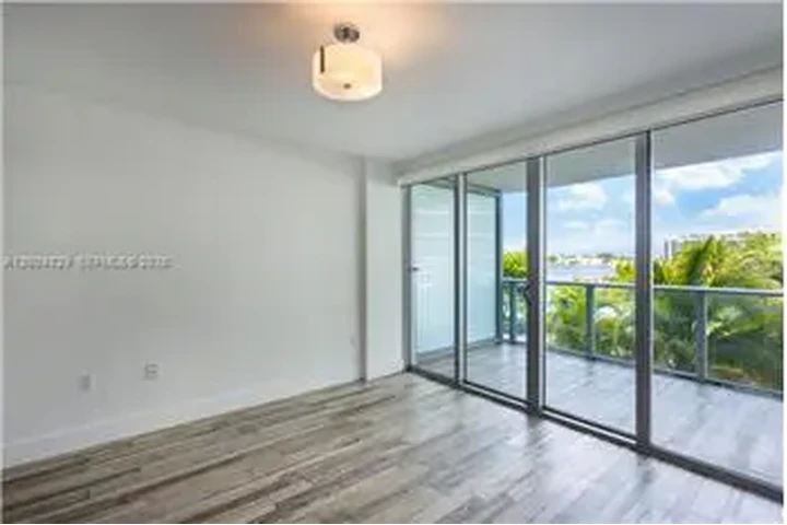 $4600 : Rental property with 2 bedro image 2