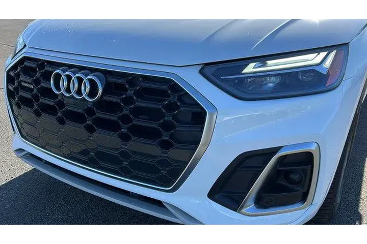 $31984 : Audi Q5 2022 AWD quattro S l image 9