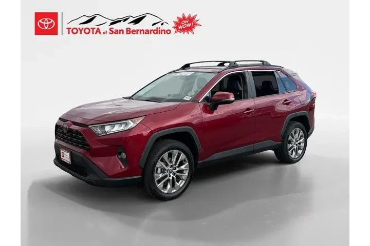 $25990 : Toyota RAV4 2021 XLE Premium image 1