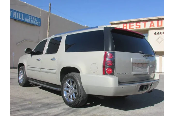 $11995 : 2008 GMC Yukon XL Denali image 6