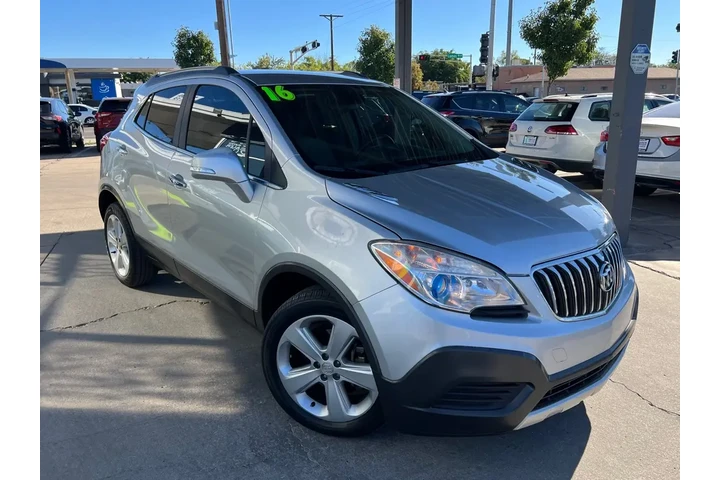 2016 Encore Base FWD image 3