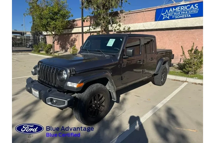 $31999 : Jeep Gladiator 2023 4x4 Spor image 1