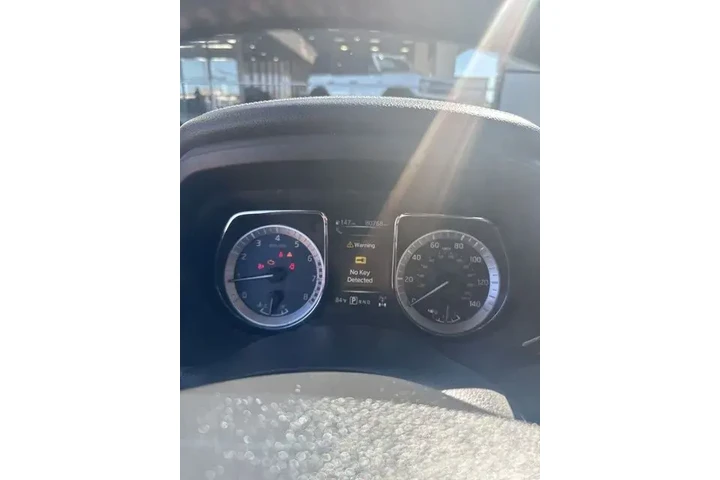 $23623 : Nissan Titan XD 2016 4x4 S 4 image 1