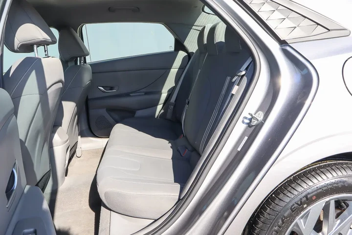 $17988 : 2024 Elantra SEL IVT image 8