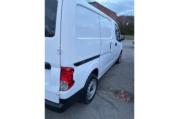 $12011 : Nissan NV200 2017 S 4dr Carg image 5